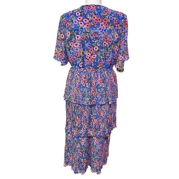 ASOS DESIGN wrap front tiered pleated midi dress in navy flirty floral Size 14 - Picture 5 of 11